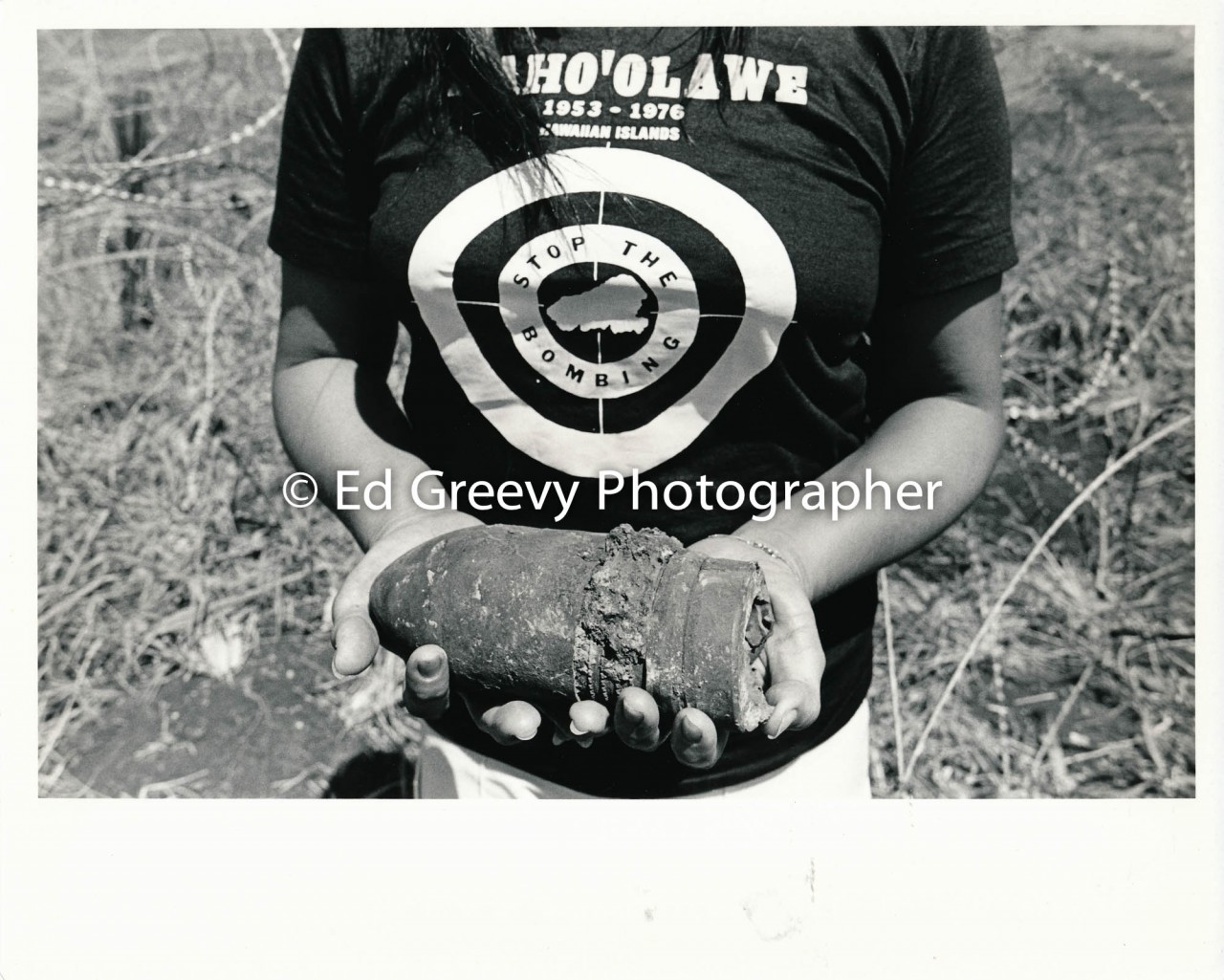 Dummy shell in Mākua Valley | Ed Greevy Photographer