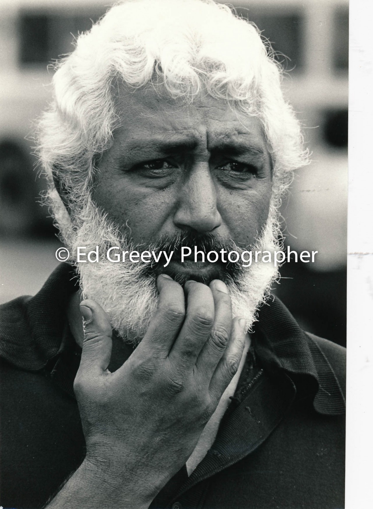 Sand Island resident and spokesperson Puhipau at Circuit Court protest demonstration (24 February 1980) Negative: 5000-3-9 | Ed Greevy Photographer