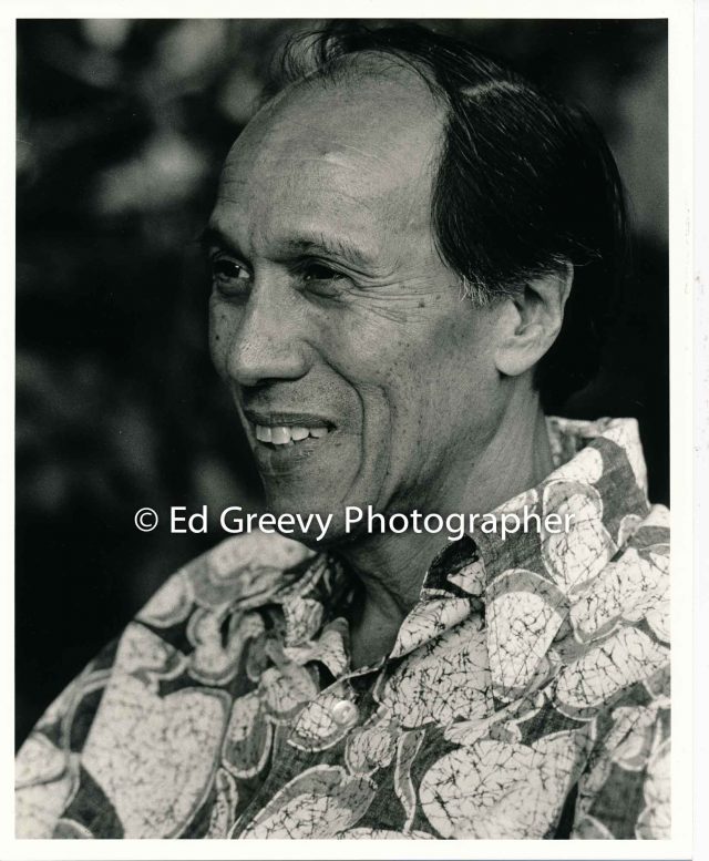 Dr. Kekuni Blaisdell at home in Nuuanu. (May 3, 1993) Negative: 7088-1-20 | Ed Greevy Photographer