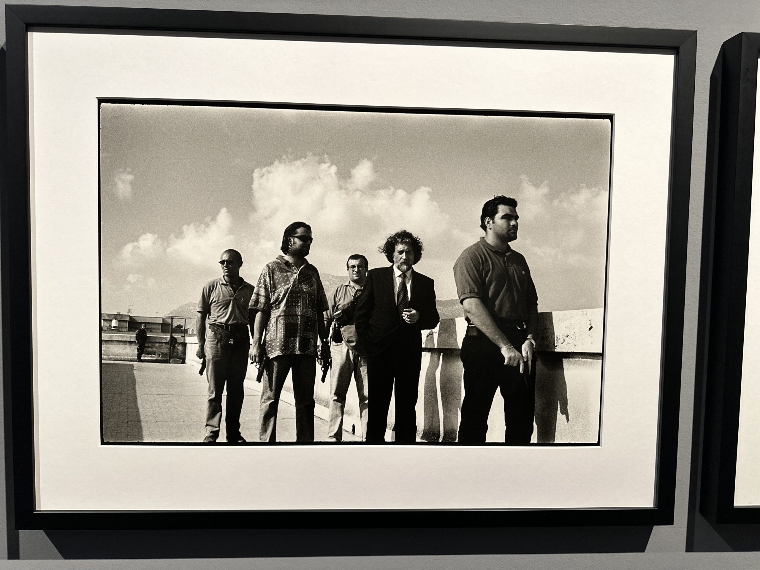 Letizia Battaglia: Magistrate Scarpinato with his escort on the roofs of the Cour