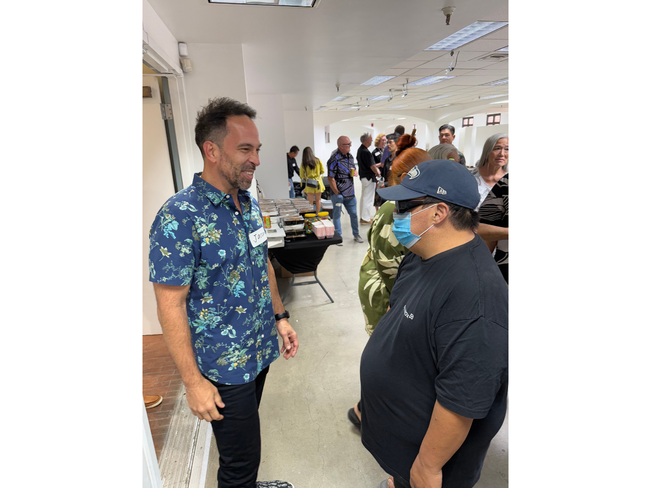 My brother Naihehau Kalama (right) hadnʻt seen Jason Sims in about 30 years, he still recognized him.